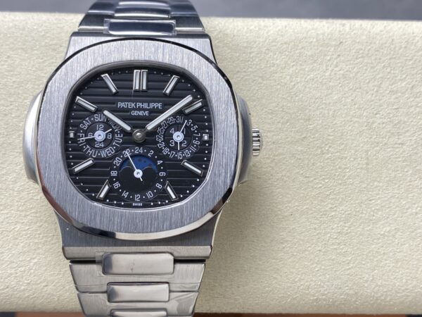 Patek Philippe Nautilus 5740/1G