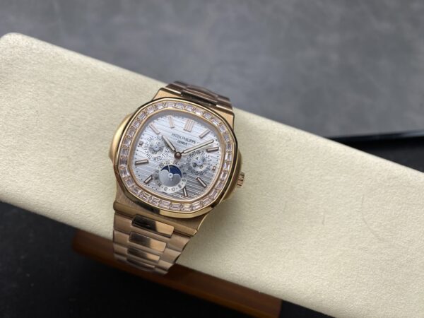 Patek Philippe Nautilus 5740/1G