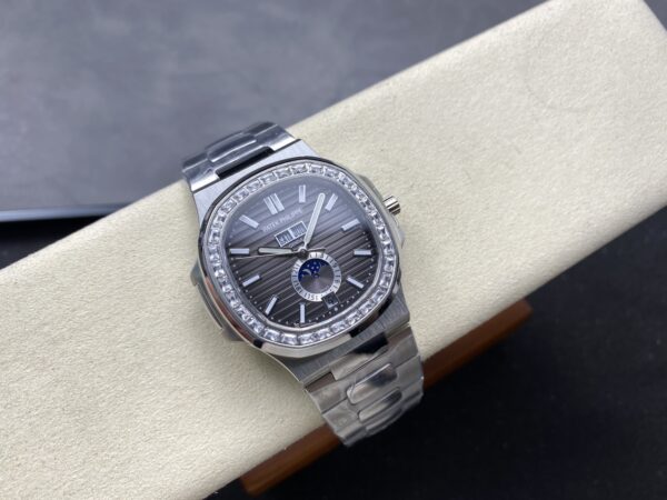 Patek Philippe Nautilus 5726/1A White