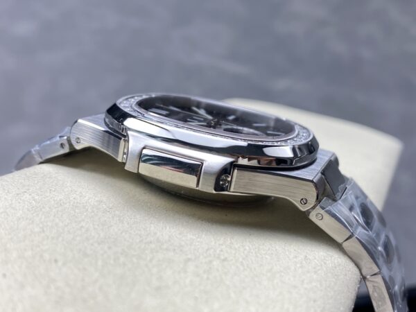 Patek Philippe Nautilus 5726/1A White
