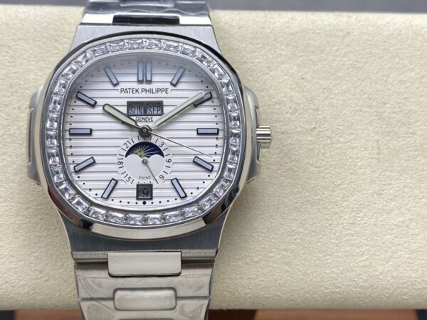 Patek Philippe Nautilus 5726/1A White