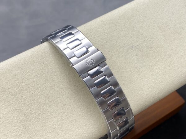 Patek Philippe Nautilus 5980/1A