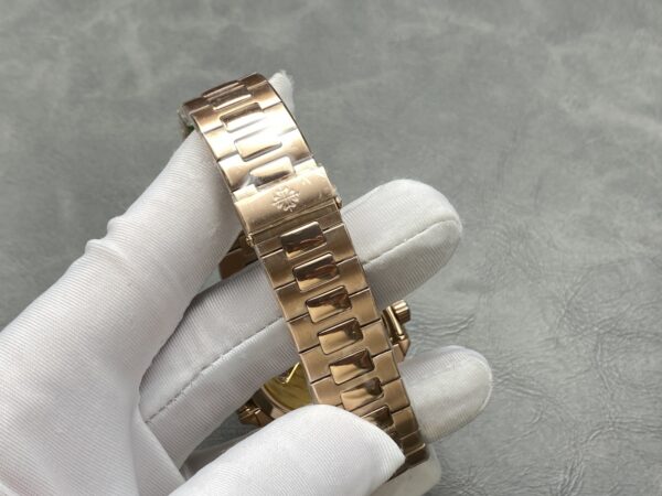 Patek Philippe Nautilus 5990