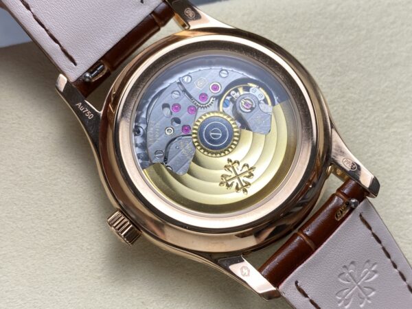 Patek Philippe Nautilus 5205G-013