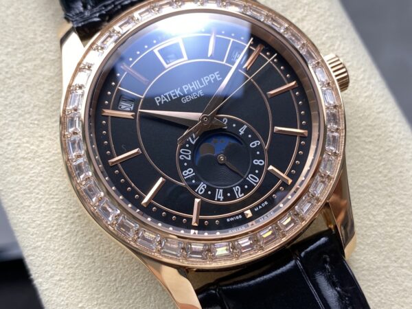Patek Philippe Nautilus 5205G-013