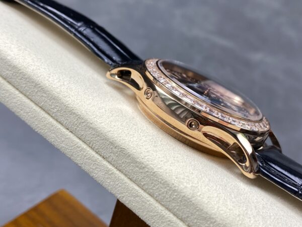 Patek Philippe Nautilus 5205G-013