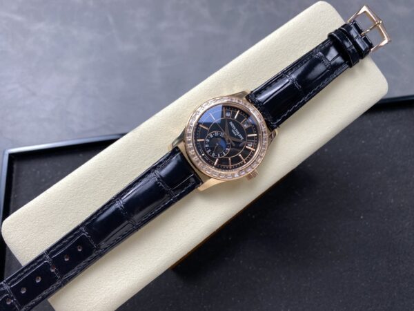 Patek Philippe Nautilus 5205G-013