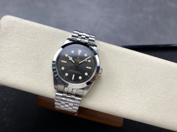 Tudor Black Bay 0001 Blue