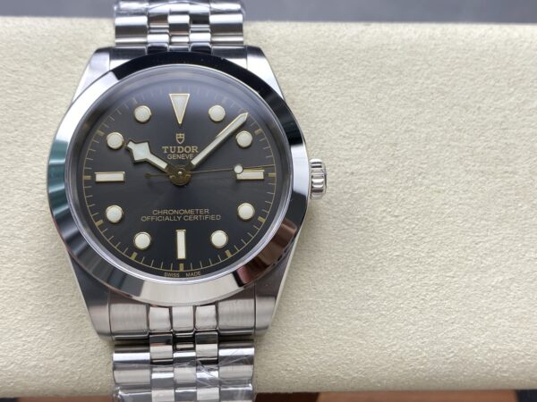 Tudor Black Bay 0001 Blue