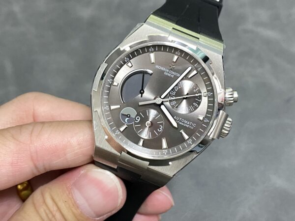Vacheron Constantin Overseas 1222