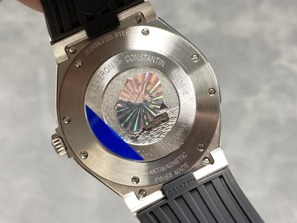 Patek Philippe Overseas 47040