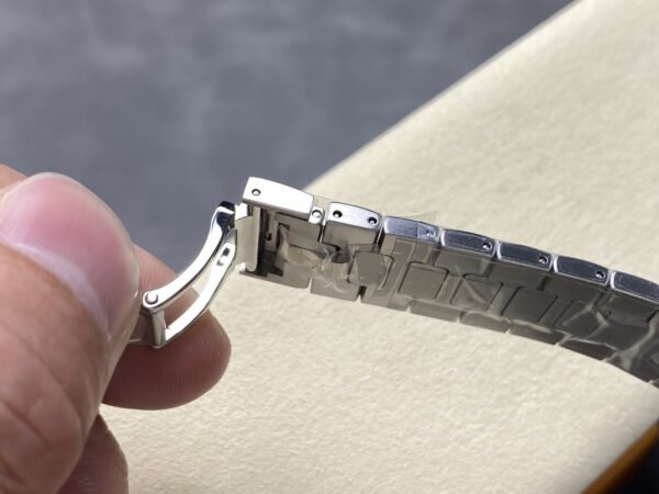 Patek Philippe Nautilus 5712