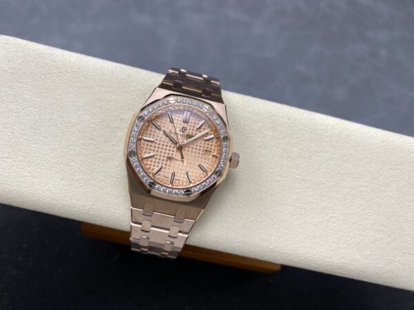 a1742822525384_6837-1.jpg Audemars Piguet Royal Oak (ROYAL OAK) Red