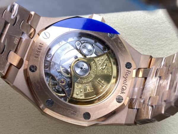a1742822527008_4735-1.jpg Audemars Piguet Royal Oak (ROYAL OAK) Red