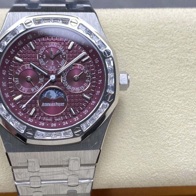 Audemars Piguet Watch 26574 Red