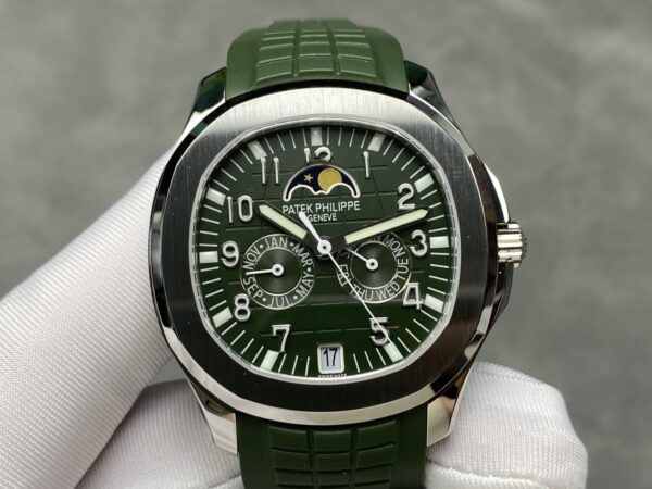Patek Philippe Aquanaut 5261R-001 Blue