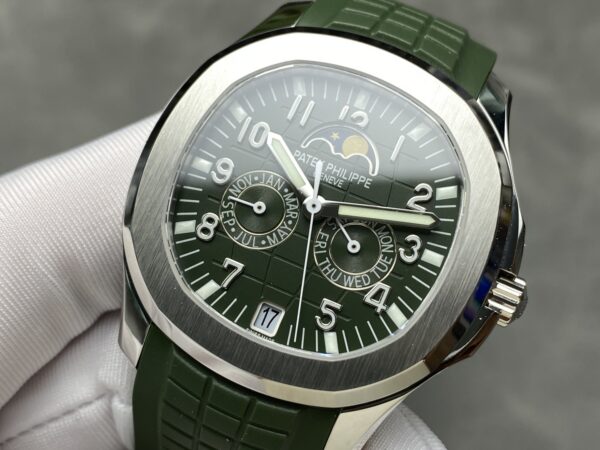 Patek Philippe Aquanaut 5261R-001 Blue