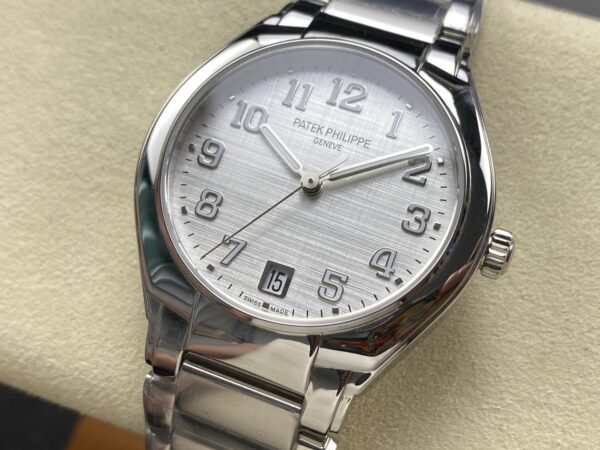 Patek Philippe Watch 7300