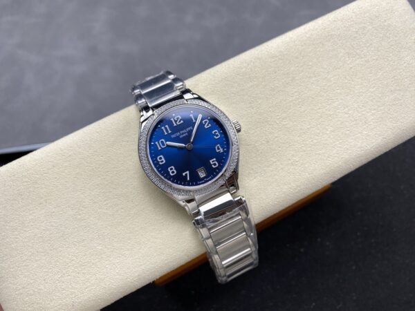 Patek Philippe Watch 7300