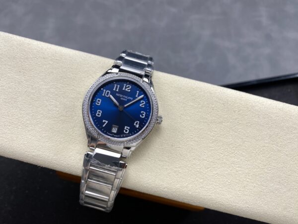 Patek Philippe Watch 7300