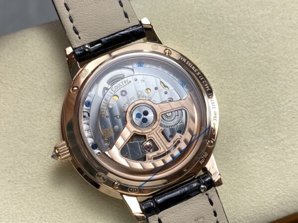 Jaeger-LeCoultre Watch (COMPLICATIONS) Blue