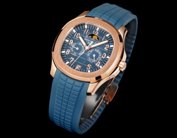 Patek Philippe Aquanaut 5261R-001 Blue