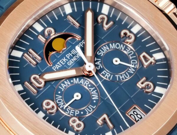 Patek Philippe Aquanaut 5261R-001 Blue