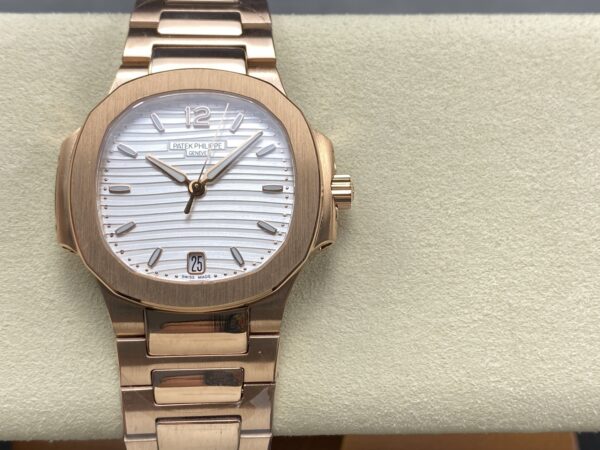 Patek Philippe Nautilus 7118