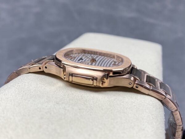 Patek Philippe Nautilus 7118