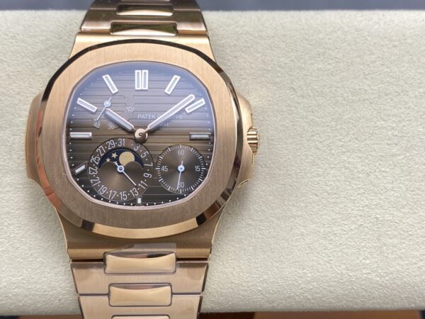 Patek Philippe Nautilus 5712A