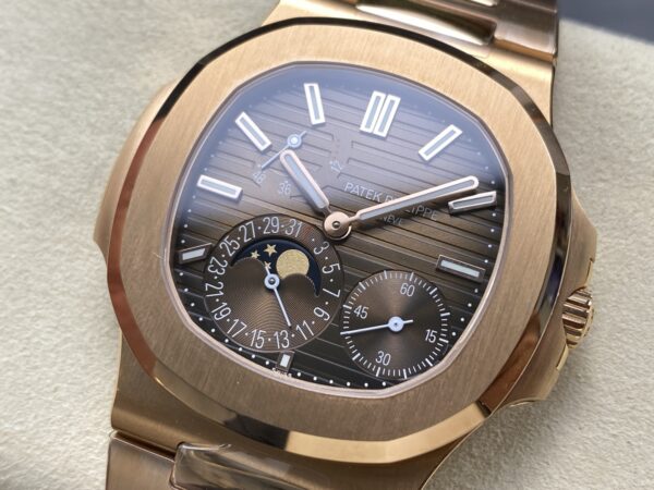 Patek Philippe Nautilus 5712A