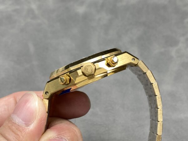 Audemars Piguet Watch 26240