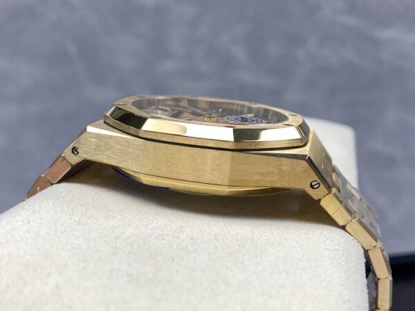 Audemars Piguet Watch 26240