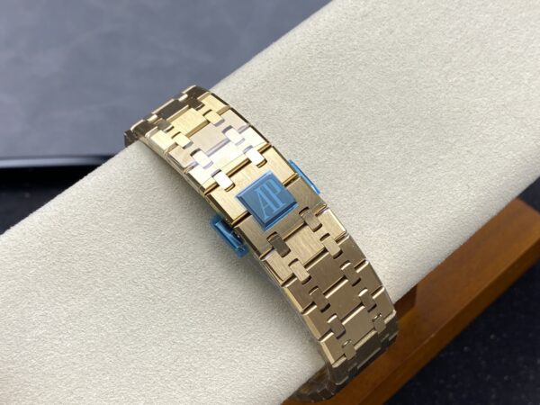 Audemars Piguet Watch 26240