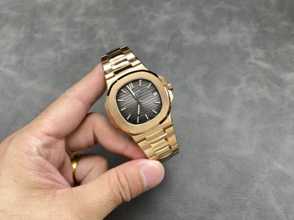 Patek Philippe Nautilus 5711 Blue