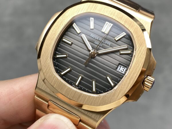 Patek Philippe Nautilus 5711 Blue