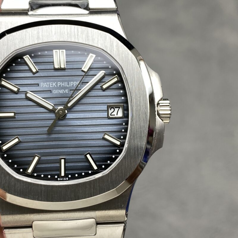 Patek Philippe Nautilus 5811G
