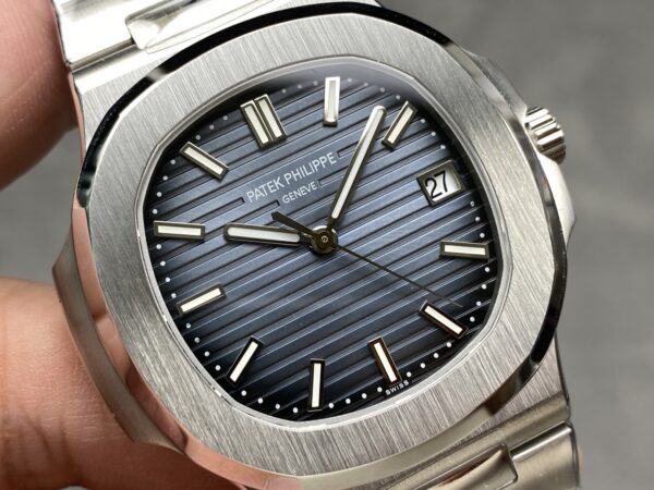 Patek Philippe Nautilus 5811G