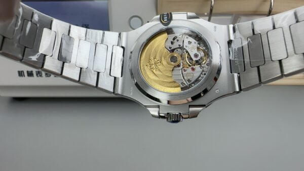 Patek Philippe Nautilus (NAUTILUS)