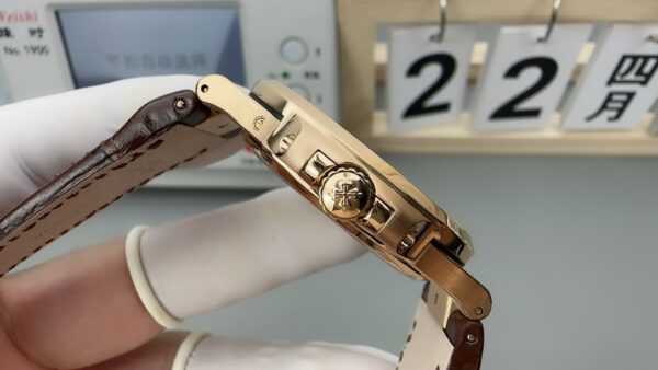 Patek Philippe Nautilus 5712 Rose Gold