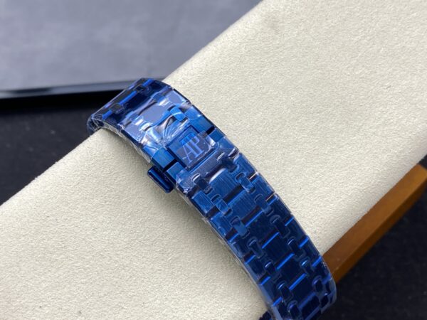 a1745677359319_8631-1.jpg Patek Philippe Royal Oak 5134 Blue