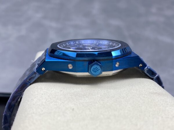 a1745677359321_7115-1.jpg Patek Philippe Royal Oak 5134 Blue