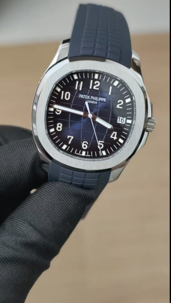 a1748345919820_8847-2.jpg Patek Philippe Aquanaut 5168G Blue