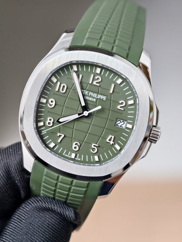 Patek Philippe Aquanaut 5168G White