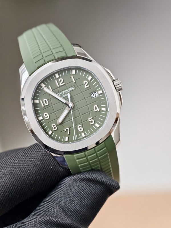 Patek Philippe Aquanaut 5168G White