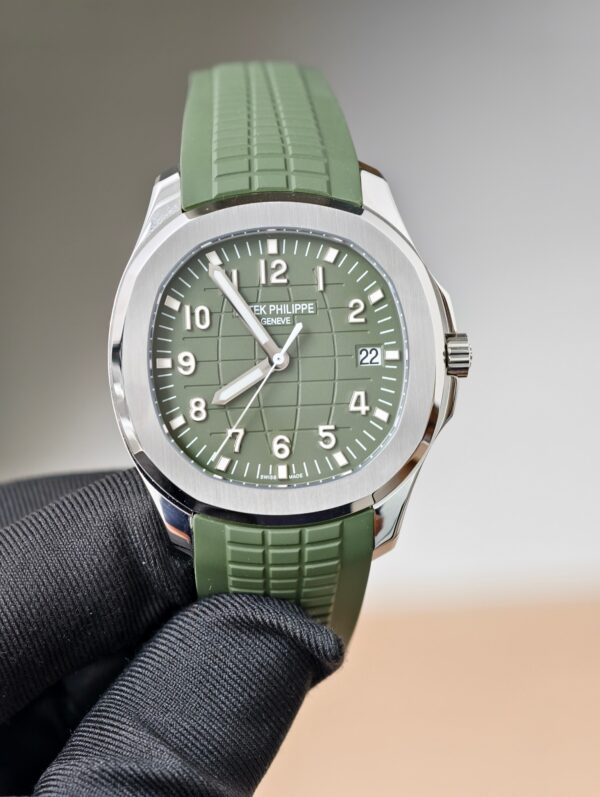 Patek Philippe Aquanaut 5168G White