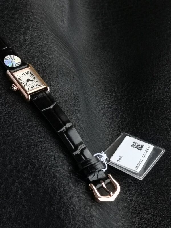 a1749996342552_6511-3.jpg Cartier Tank (TANK) Blue