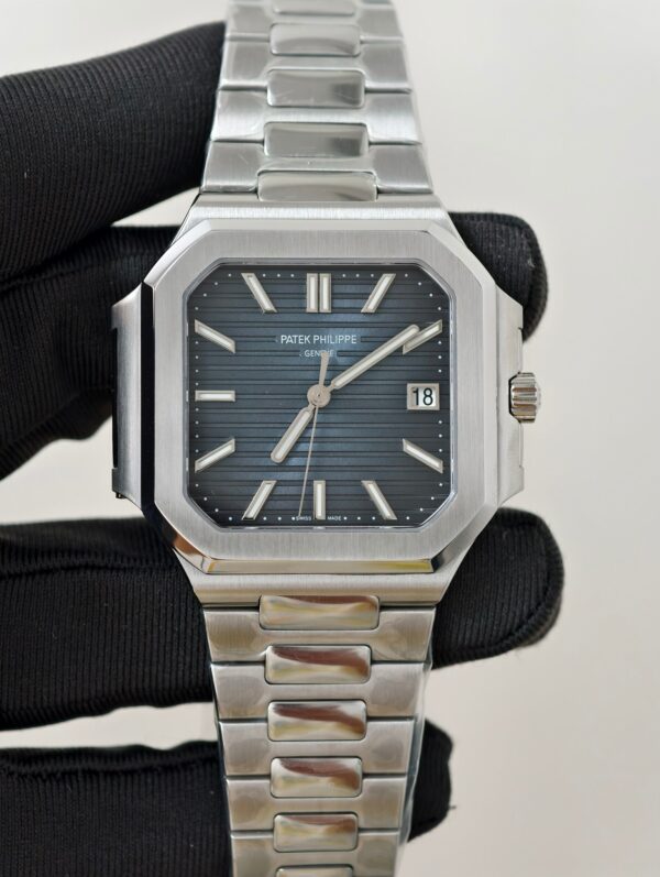 Patek Philippe Nautilus 5821 Blue