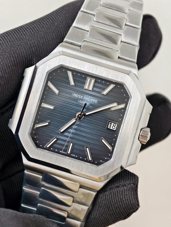 Patek Philippe Nautilus 5821 Blue