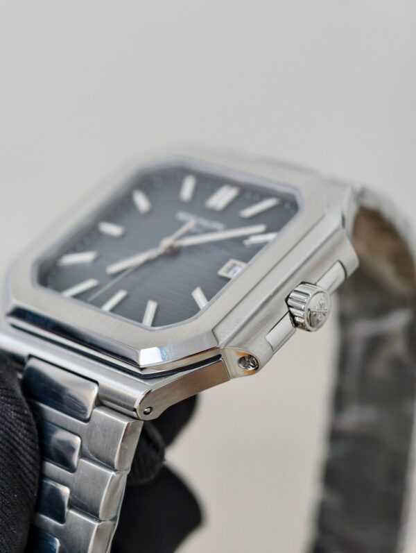 Patek Philippe Nautilus 5821 Blue